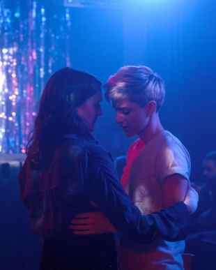 Charlotte Ritchie and Mae Martin in Feel Good