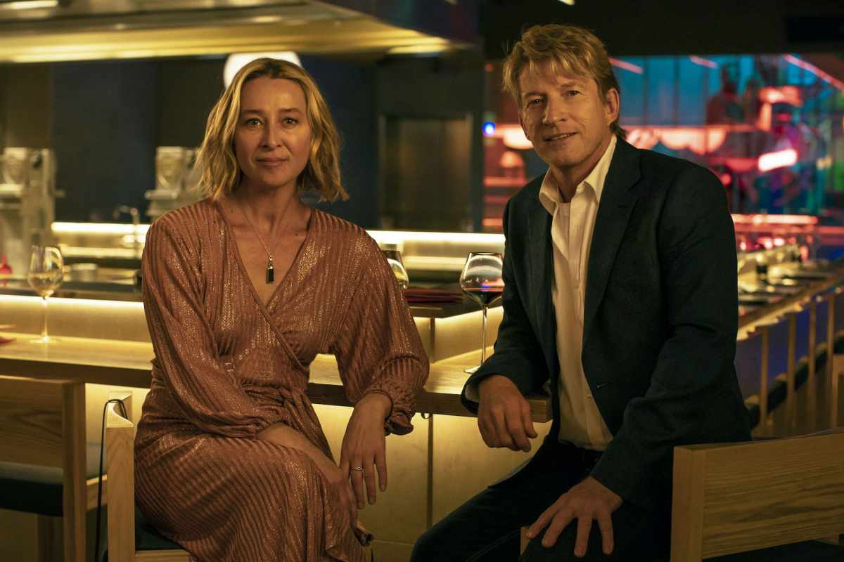 Asher Keddie and David Wenham in Fake. Image: Paramount+.