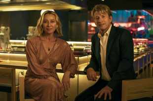 Asher Keddie and David Wenham in Fake. Image: Paramount+.