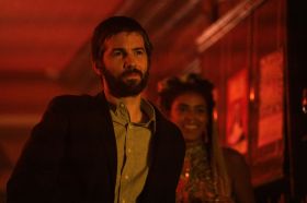 Jim Sturgess and Leanne Sullivan in Mix Tape. Image: Binge