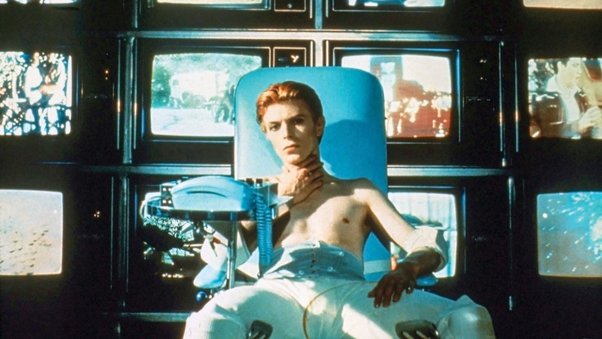The Man Who Fell To Earth. Image: Umbrella Entertainment. Great Films Streaming.