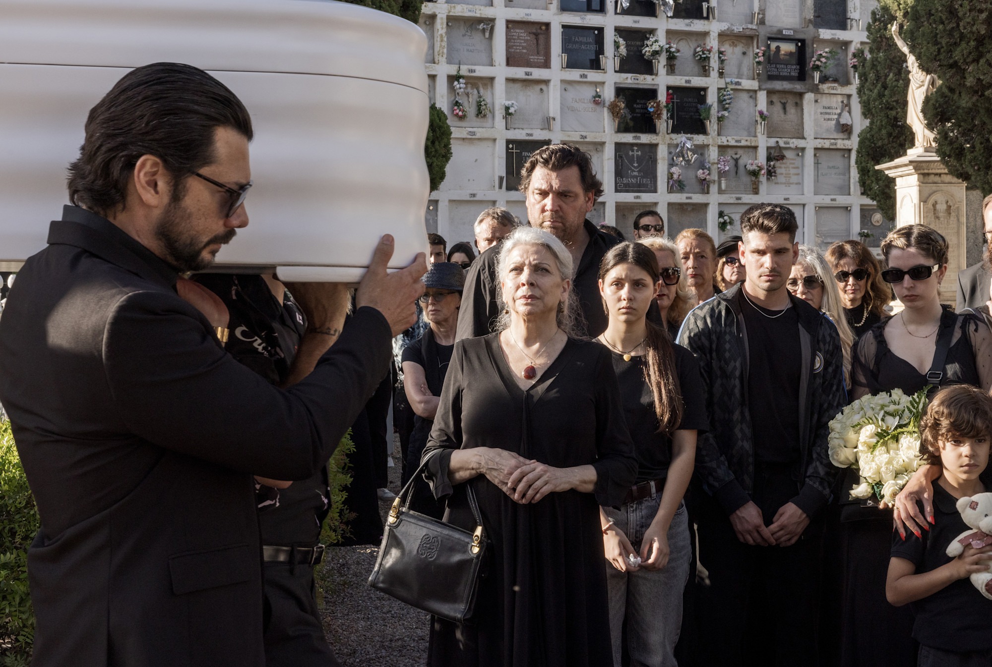 Two Graves Netflix