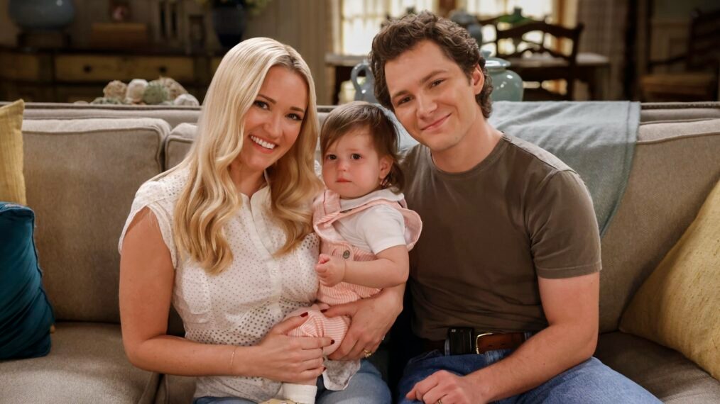 Georgie &Amp; Mandy's First Marriage. Image: Cbs. Streaming On Hbo Max.