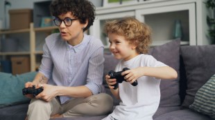 Image: Vitaly Gariev / Unsplash video games family