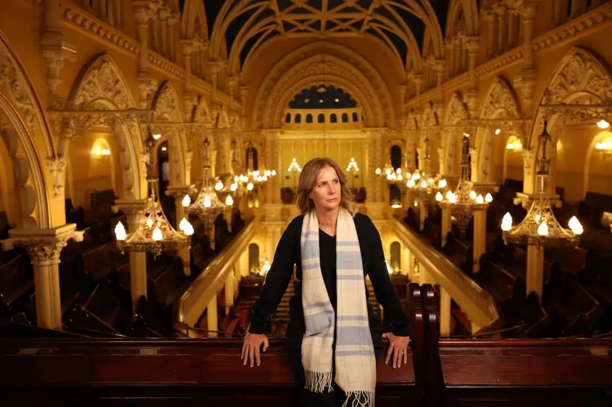 Rachel Griffiths In The Idea Of Australia. Image: Sbs.