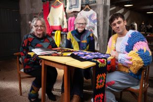 Olympic champion Tom Daley and the judges of Game of Wool. Image: Supplied/Binge.
