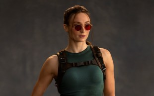 sophie turner lara croft tomb raider first look