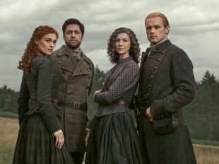 Outlander S8 is streaming on Binge this March. Image: Binge.