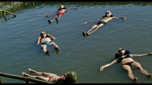 The Loneliness of Lizards. Image: Portugal Film - Portuguese Film Agency. Streaming on MUBI.
