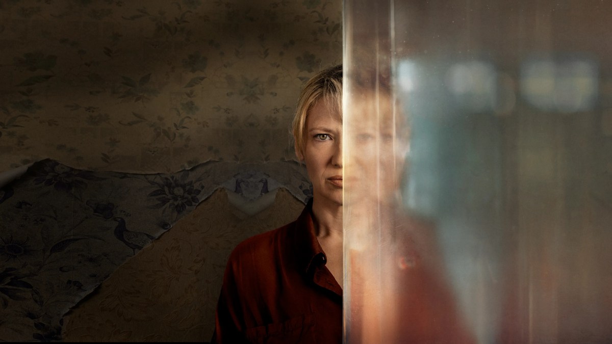 Anna Torv in Dustfall. Image ABC iview