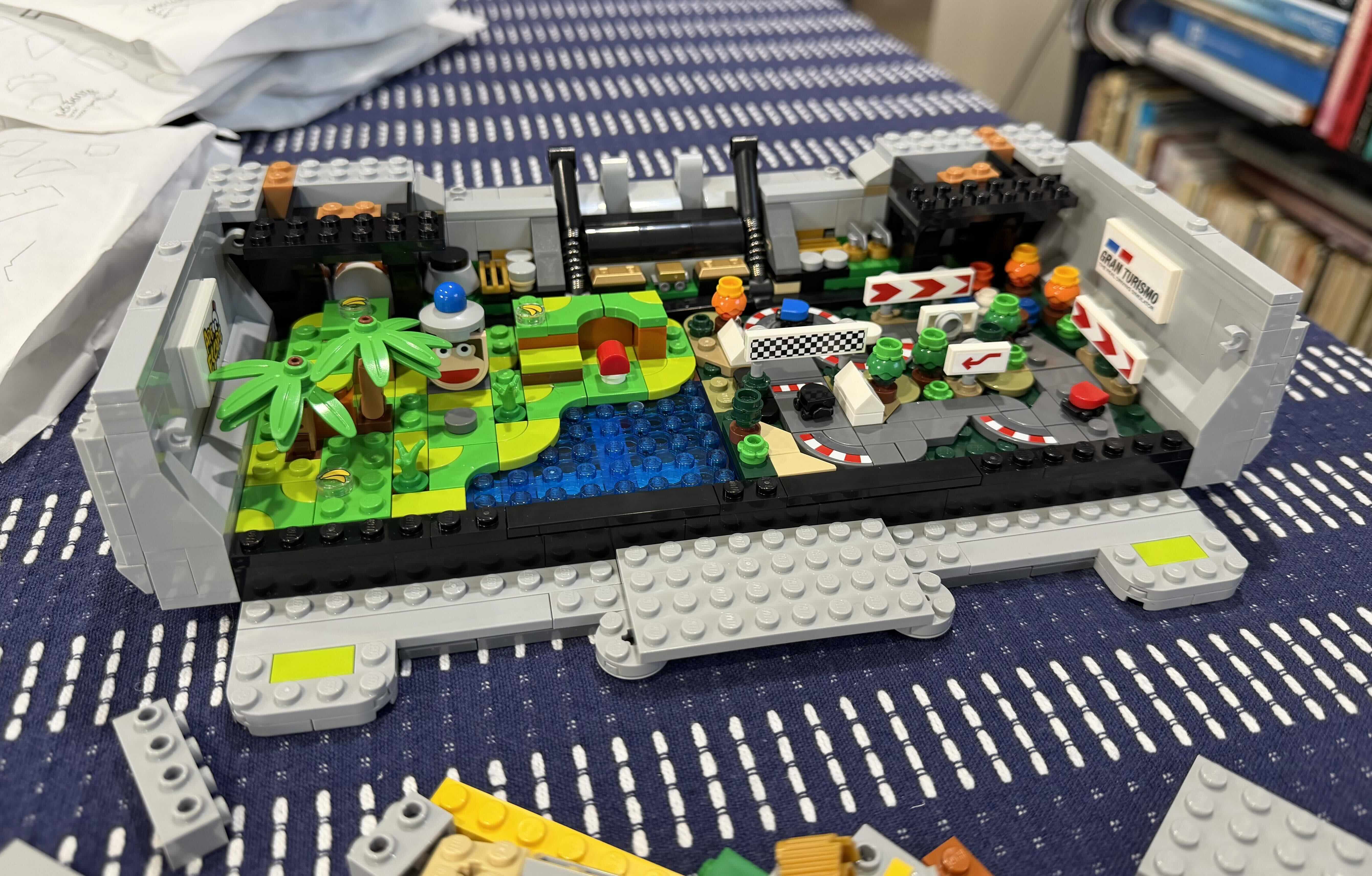 Lego Playstation Inner Build